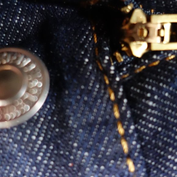 Levi's 517 *NWT* Measures 34x31.5" - Picture 16 of 16